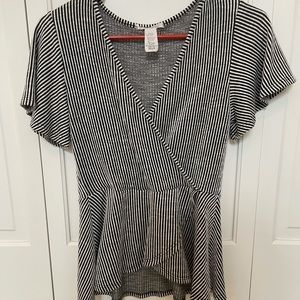 Women’s Caution to the Wind Top